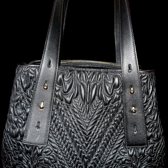 Valentino Orlandi Black Textured Shoulder Bag with Gold Details - Picture 2 of 5